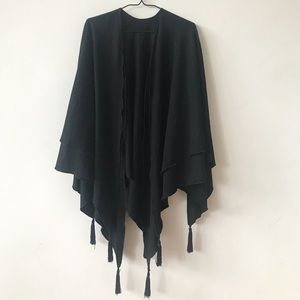 EUC vintage black double layer wool cape